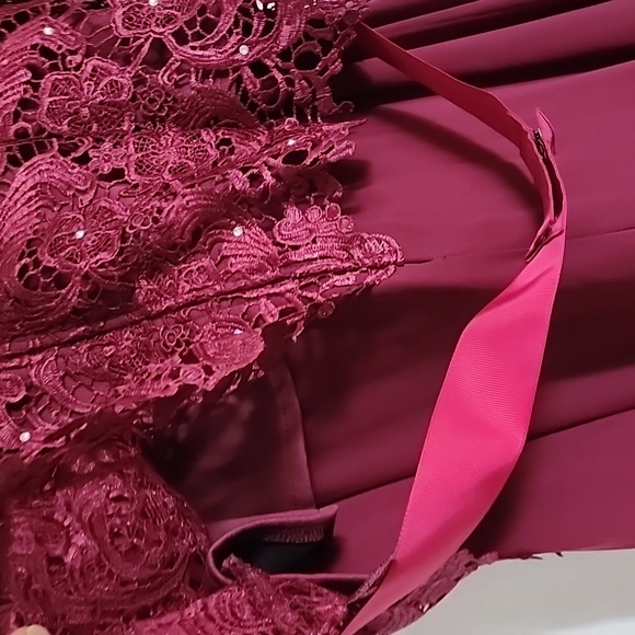 Formal gown - Picture 8 of 13